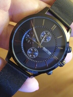 Reaction Kenneth Cole Black Mesh Chronograph Watch Has Battery, 95g